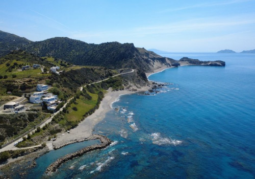 Agia Pelagia centrum: rustig badplaatsje aan de baai bij Heraklion